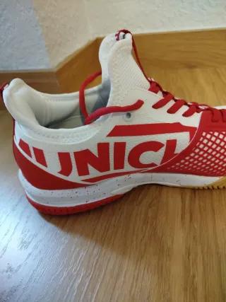 Zapatillas Pádel Munich Talla 45 Nuevas