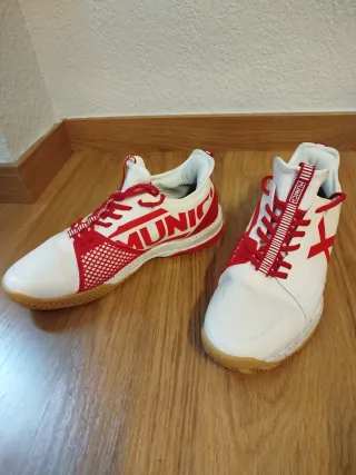 Zapatillas Pádel Munich Talla 45 Nuevas