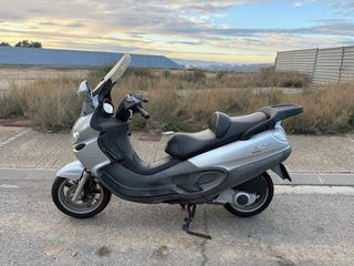 Piaggio X9 125 Plata