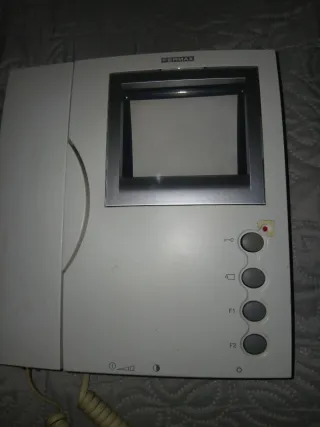 Telefonillo Fermax con anclaje
