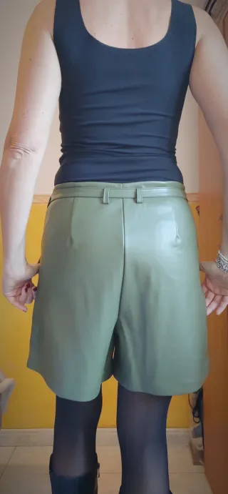 Short ecopelle Only verde taglia L