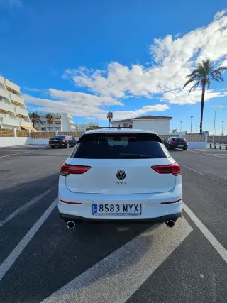 Volkswagen Golf GTI 2.0 TSI DSG 245