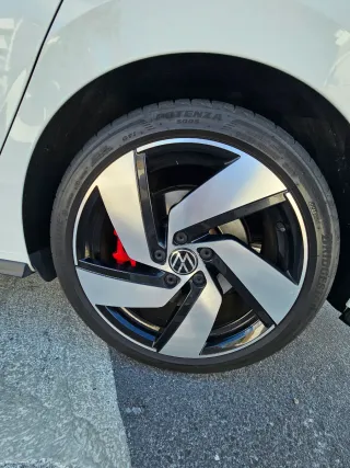 Volkswagen Golf GTI 2.0 TSI DSG 245