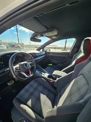 Volkswagen Golf GTI 2.0 TSI DSG 245