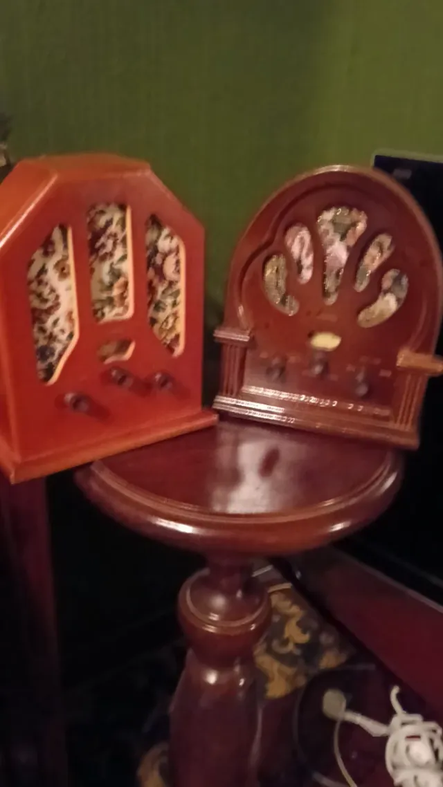 2 Imitaciones Radio Antigua