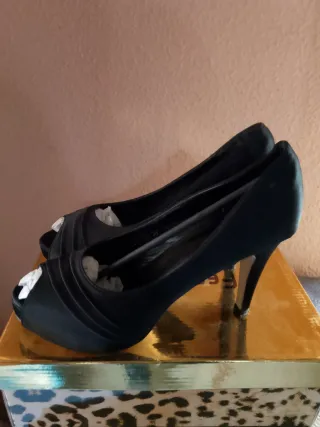 Zapatos de fiesta negros