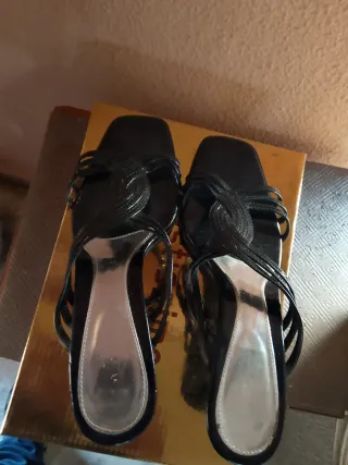 Zapatos de fiesta negros