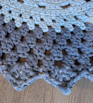 Alfombra redonda artesanal de tela