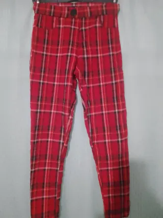 Pantalones de cuadros rojos mujer