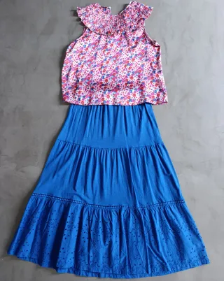 Conjunto falda y camisa azul