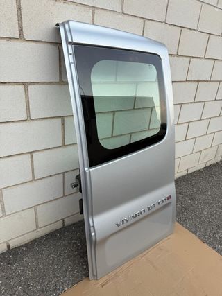 PUERTA TRASERA DERECHA OPRL VIVARO