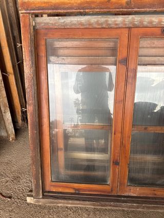 Ventana de madera cristalera