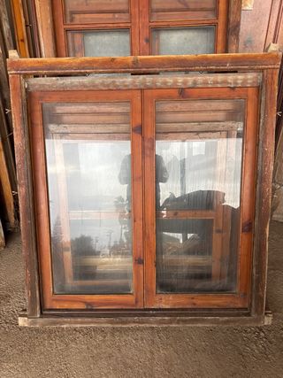 Ventana de madera cristalera