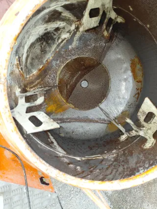 Hormigonera 200L Naranja