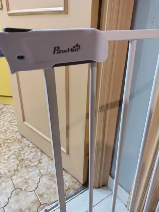 Puerta de seguridad para mascotas