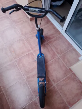 Patinete infantil azul