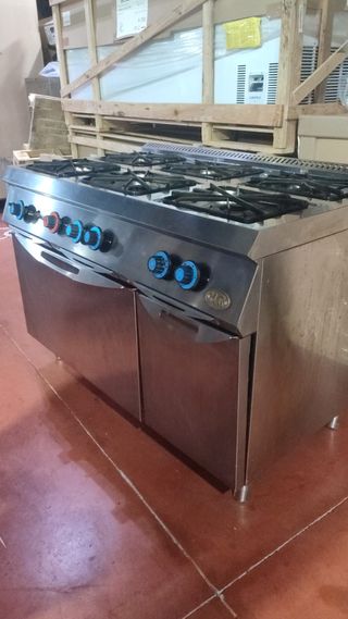 Cocina Industrial 3 Fuegos + Horno HR 2 mano