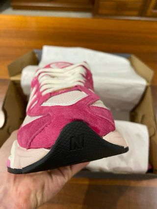 New Balance 9060 Rosa Bianco Donna