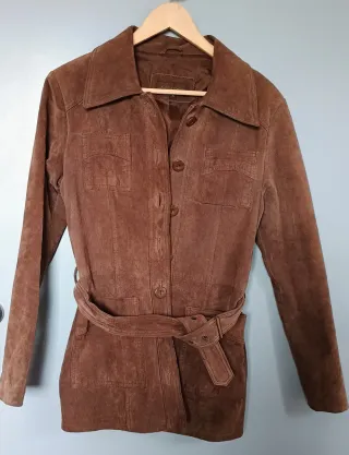 Chaqueta ante marrón talla M.cuero.
