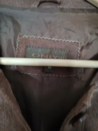 Chaqueta ante marrón talla M.cuero.