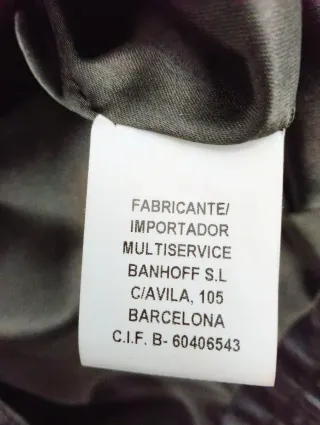 Chaqueta PIEL talla M de Cuero con tachuelas&forro