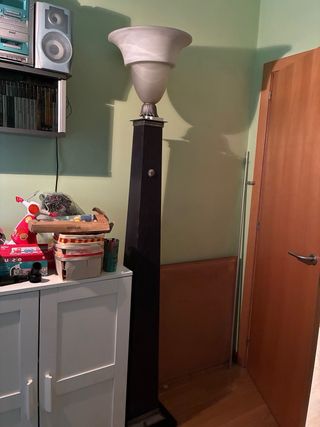 Lámpara de pie madera y mármol