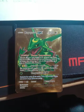 Carta Pokémon Rayquaza GX Dorada