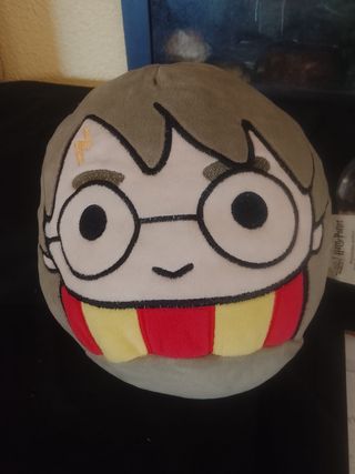 Lote Harry Potter: Peluche, Figura y Moneda