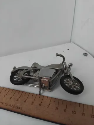 Reloj miniatura moto estilo V