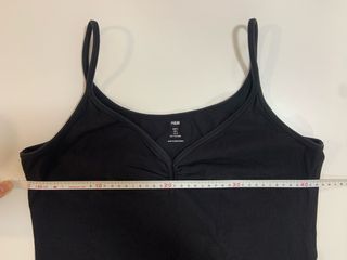 【H&M】Camiseta tirantes negra - Talla L