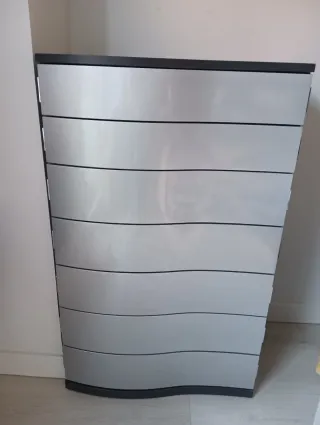 Cómoda y Mesitas de Noche