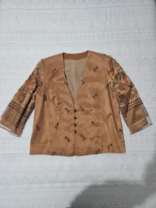 Vestido de fiesta marrón y dorado. SIN MARCA