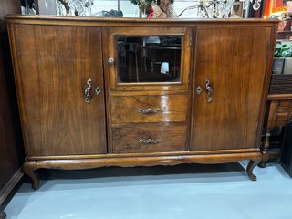 Aparador vintage con espejo