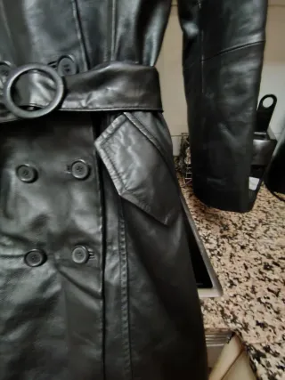 Gabardina Piel Bershka Negra