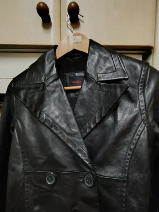 Gabardina Piel Bershka Negra