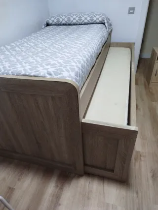 Cama juvenil natural  con cajones y cama nido