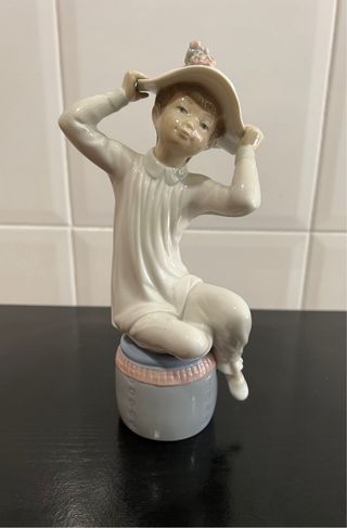 Figura Lladró Niña con sombrero