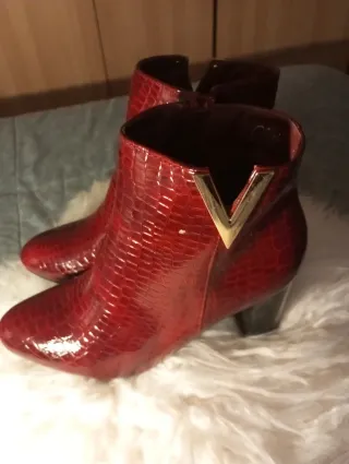 Botas rojas imitación piel cocodrilo
