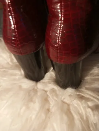 Botas rojas imitación piel cocodrilo