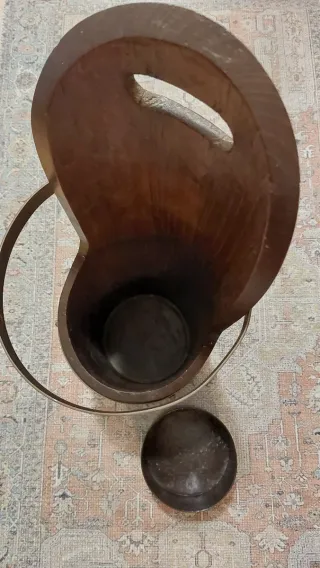 Paragüero bastonero antiguo de madera y latón