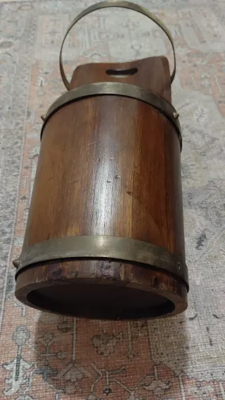 Paragüero bastonero antiguo de madera y latón