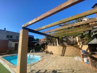 Fabricación a medida: Persianas, Escaleras, Puerta