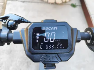 Patinete Eléctrico Ducati Pro II Plus