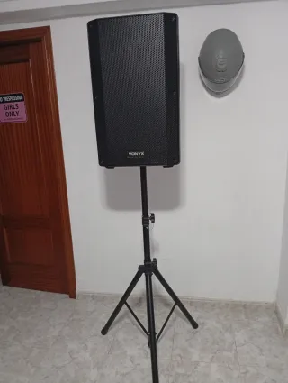Altavoz profesional amplificado o activo de 15"