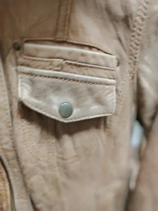 Chaqueta YK2 Piel Ovina Beige/Marrón Bershka