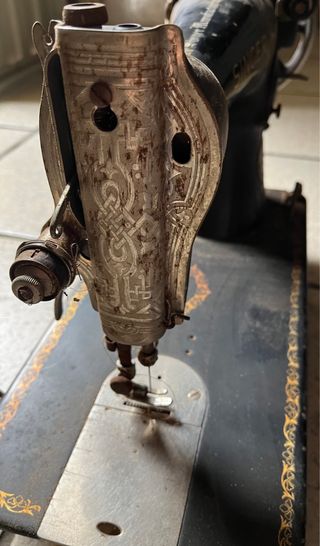 Máquina de coser Singer antigua SE ESCUCHA OFERTAS