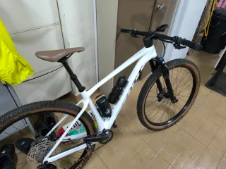 Bicicleta Scott Scale 930 2025