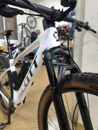 Bicicleta Scott Scale 930 2025