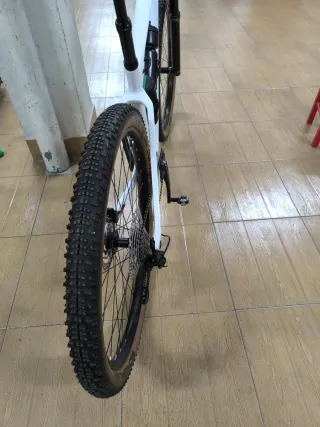 Bicicleta Scott Scale 930 2025