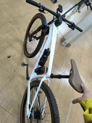 Bicicleta Scott Scale 930 2025